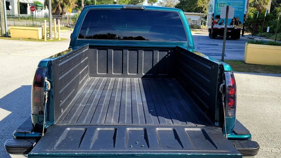 1997 Chevrolet Silverado - Image 12 of 14