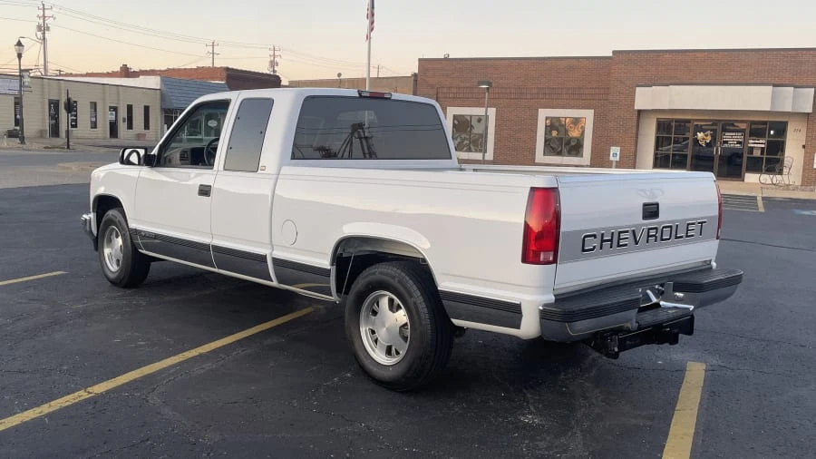 1997 Chevrolet Silverado - Image 3 of 8