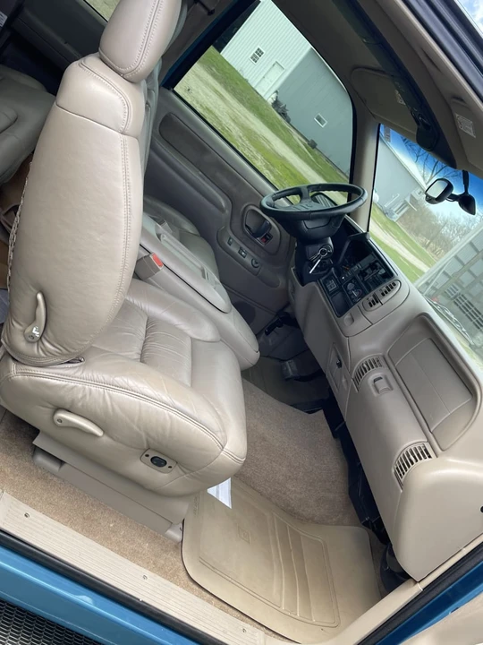 1997 Chevrolet Silverado - Image 9 of 11