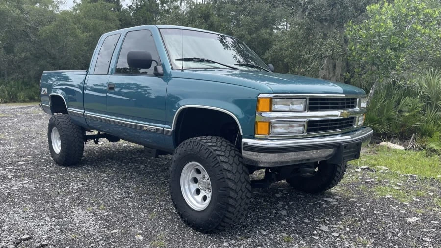 1997 Chevrolet Silverado - Image 15 of 16