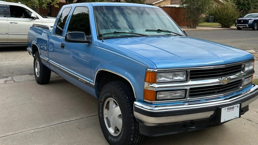 1997 Chevrolet Silverado - Image 3 of 26