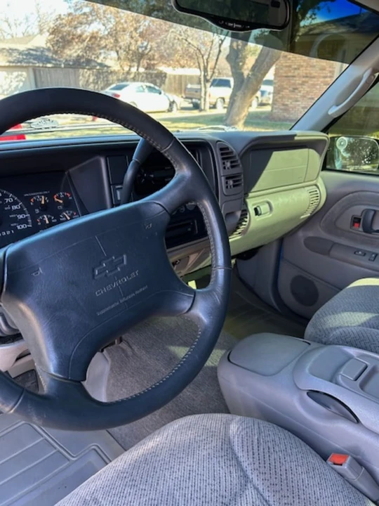 1997 Chevrolet Silverado - Image 21 of 26