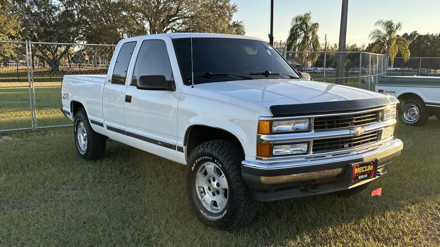 1997 Chevrolet Silverado - Image 3 of 5