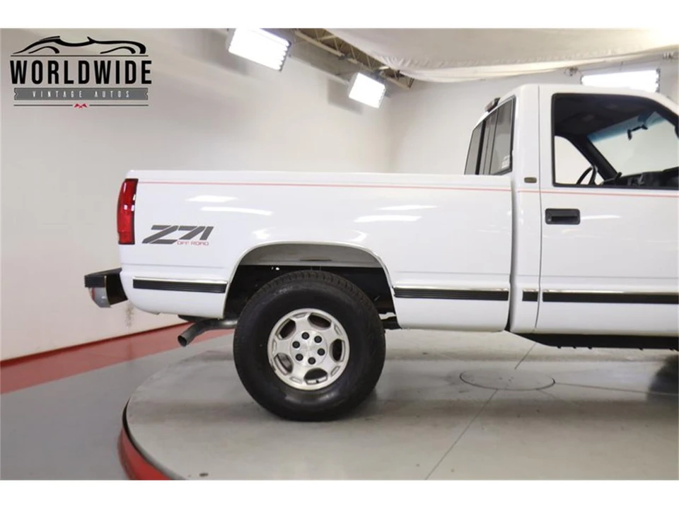 1997 Chevrolet C/K 4th Gen - Image 9 of 31