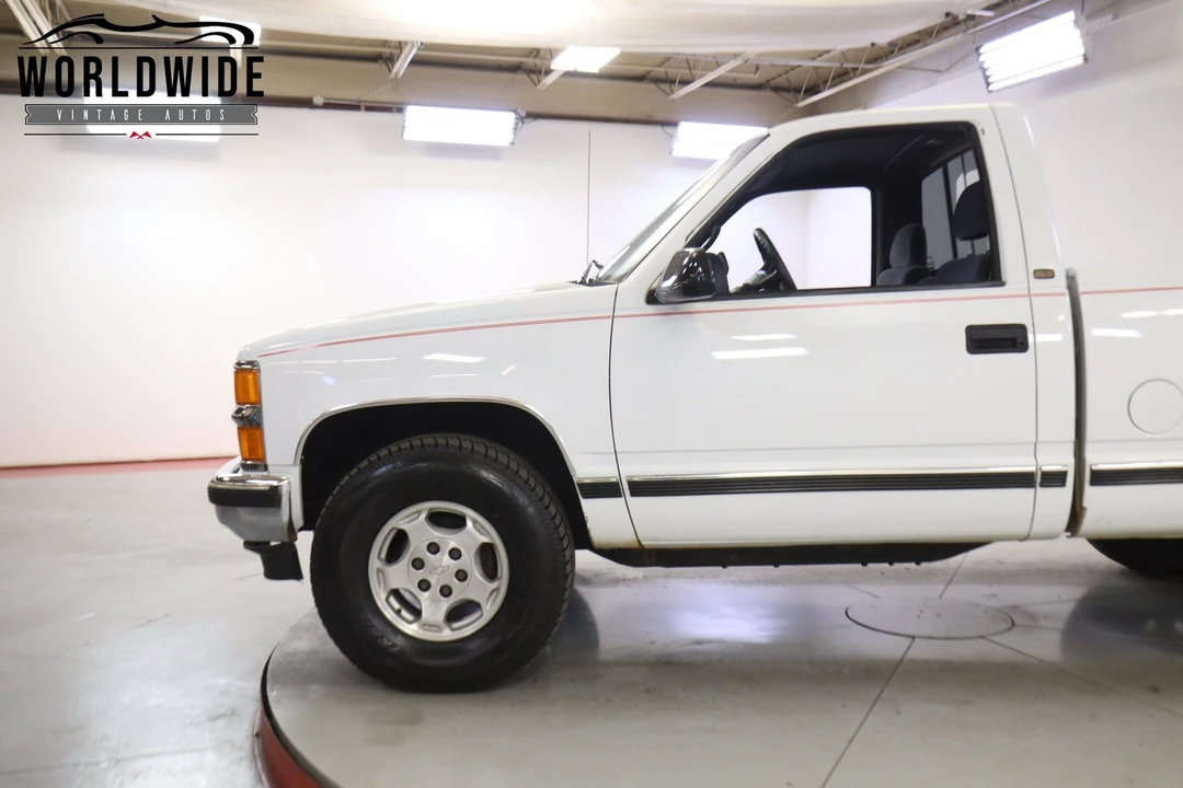 1997 Chevrolet C/K 4th Gen - Image 7 of 12