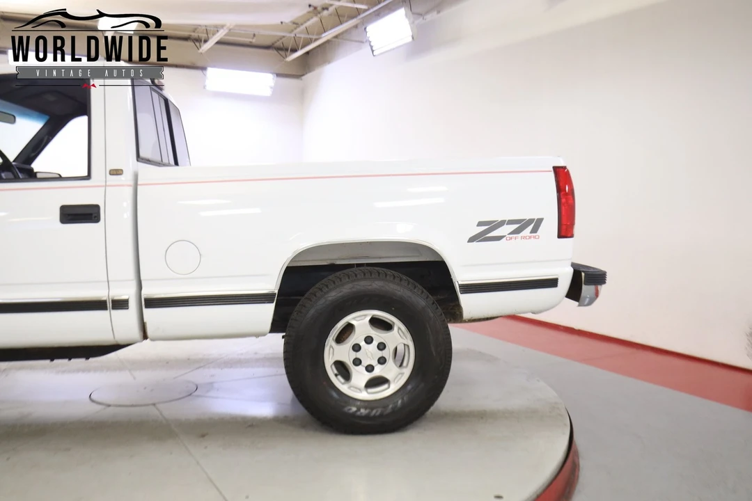 1997 Chevrolet C/K 4th Gen - Image 10 of 12