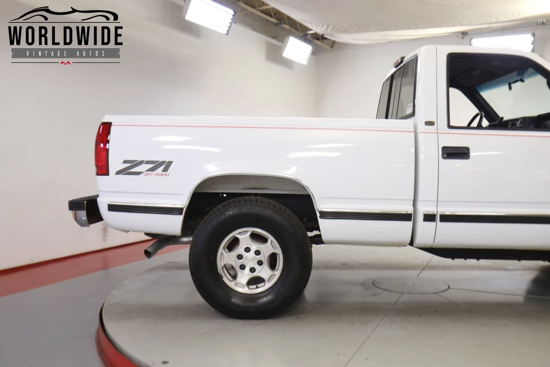 1997 Chevrolet C/K 4th Gen - Image 9 of 12