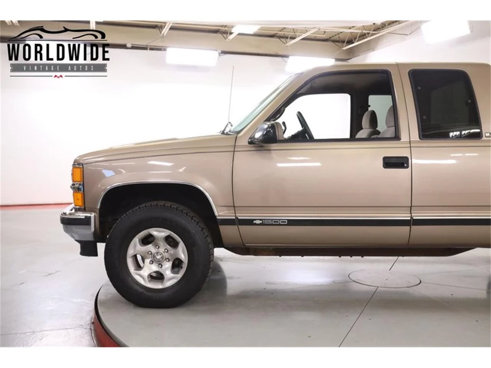 1997 Chevrolet C/K 4th Gen - Image 7 of 31