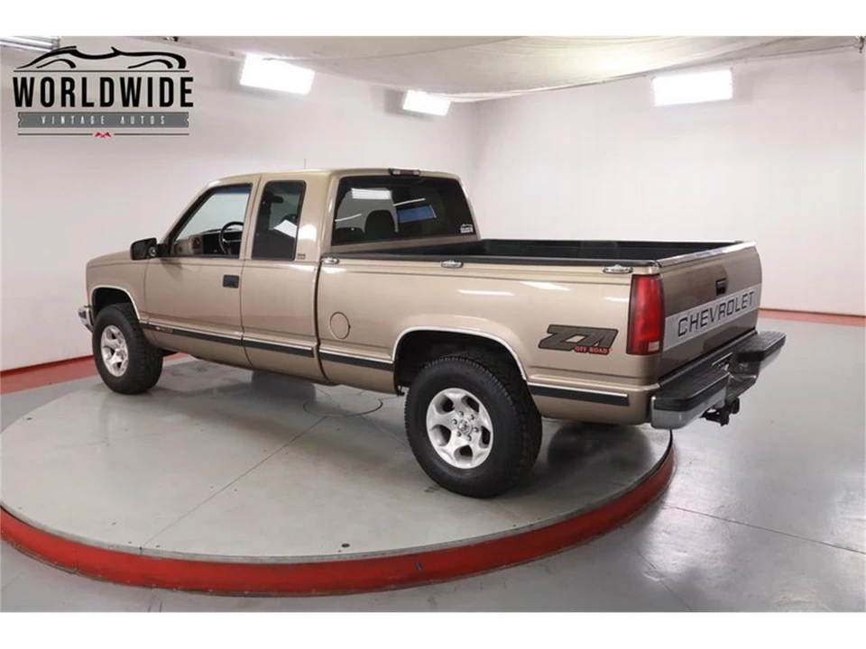 1997 Chevrolet C/K 4th Gen - Image 5 of 31