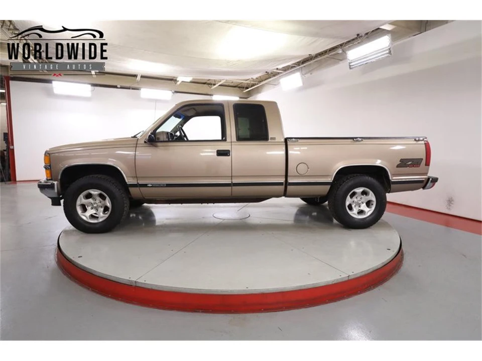 1997 Chevrolet C/K 4th Gen - Image 3 of 31