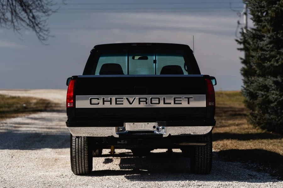 1997 Chevrolet Silverado - Image 16 of 31