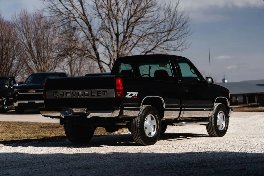 1997 Chevrolet Silverado - Image 10 of 31