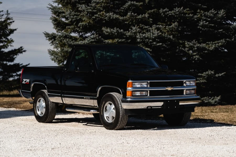 1997 Chevrolet Silverado - Image 8 of 31