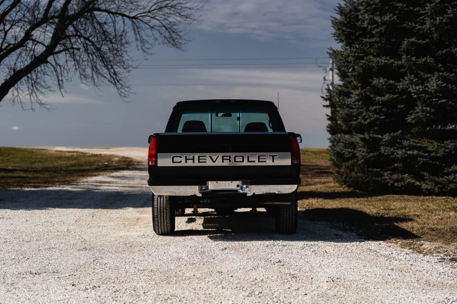 1997 Chevrolet Silverado - Image 11 of 31