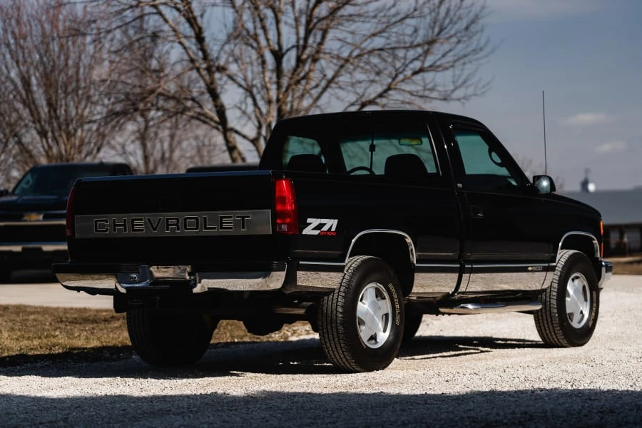 1997 Chevrolet Silverado - Image 12 of 31