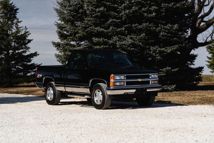 1997 Chevrolet Silverado - Image 5 of 31