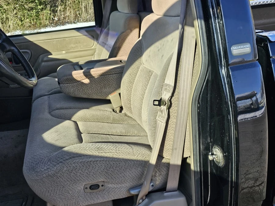 1997 Chevrolet Silverado - Image 10 of 12