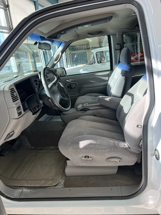 1997 Chevrolet Silverado - Image 17 of 28