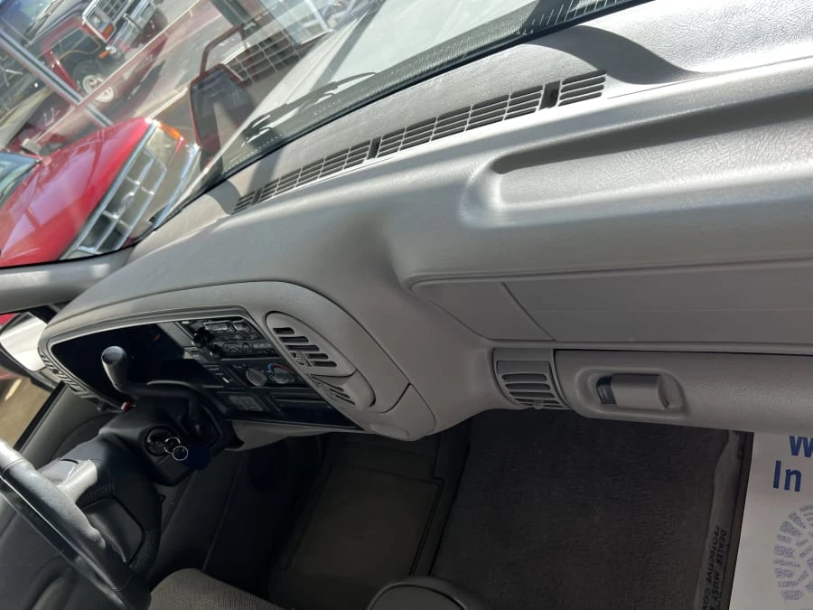 1997 Chevrolet Silverado - Image 20 of 28