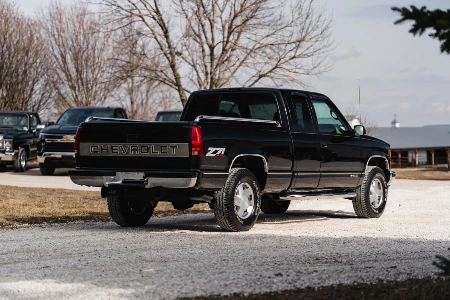 1997 Chevrolet Silverado - Image 18 of 31