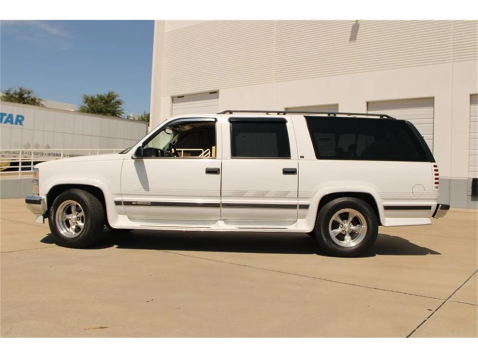 1997 Chevrolet Suburban 8th Gen - Image 6 of 31