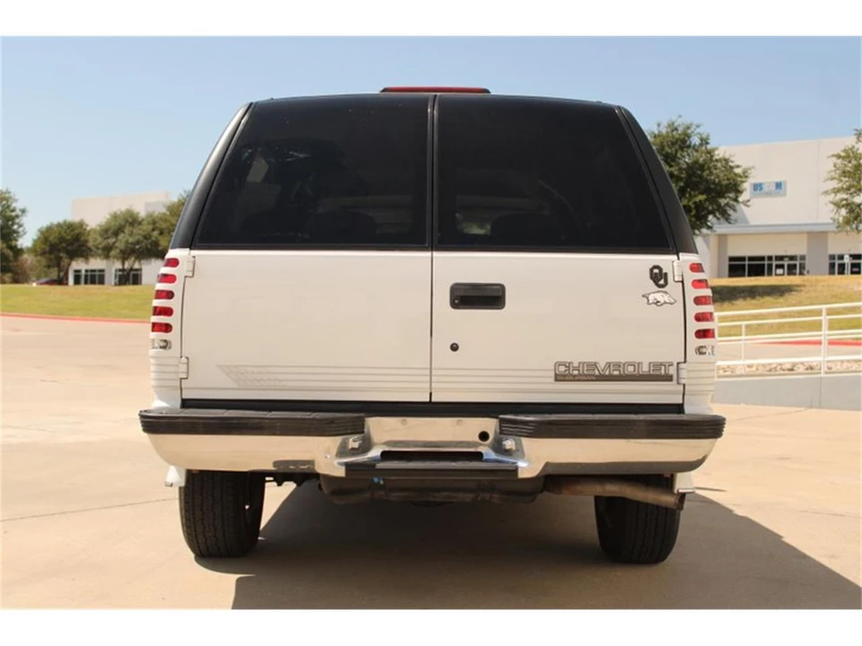 1997 Chevrolet Suburban 8th Gen - Image 12 of 31