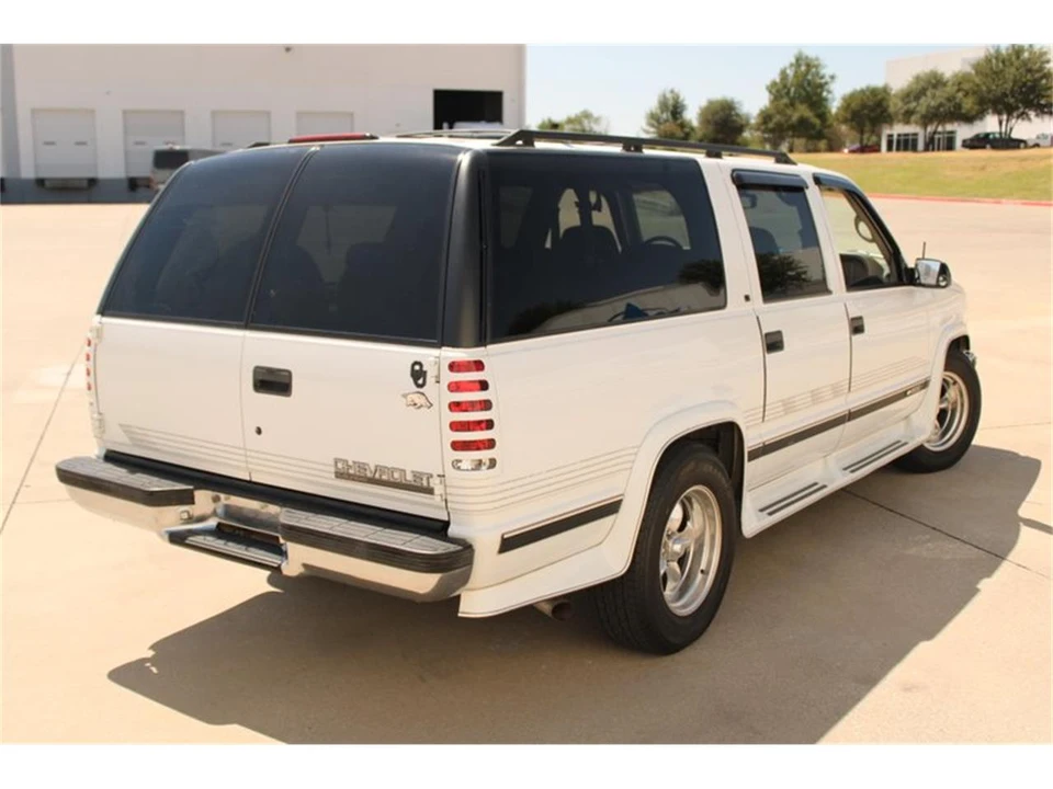 1997 Chevrolet Suburban 8th Gen - Image 14 of 31
