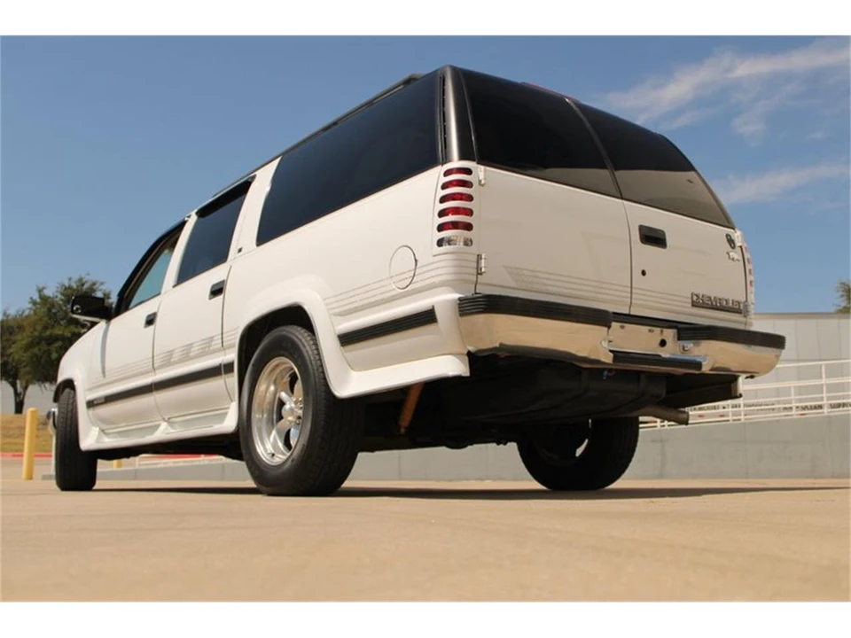 1997 Chevrolet Suburban 8th Gen - Image 10 of 31