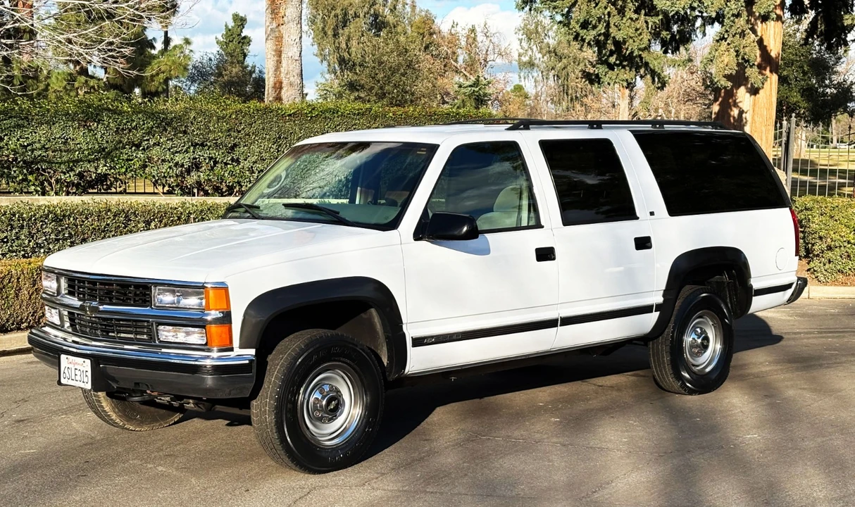 1997 Chevrolet Suburban 8th Gen - Image 6 of 21