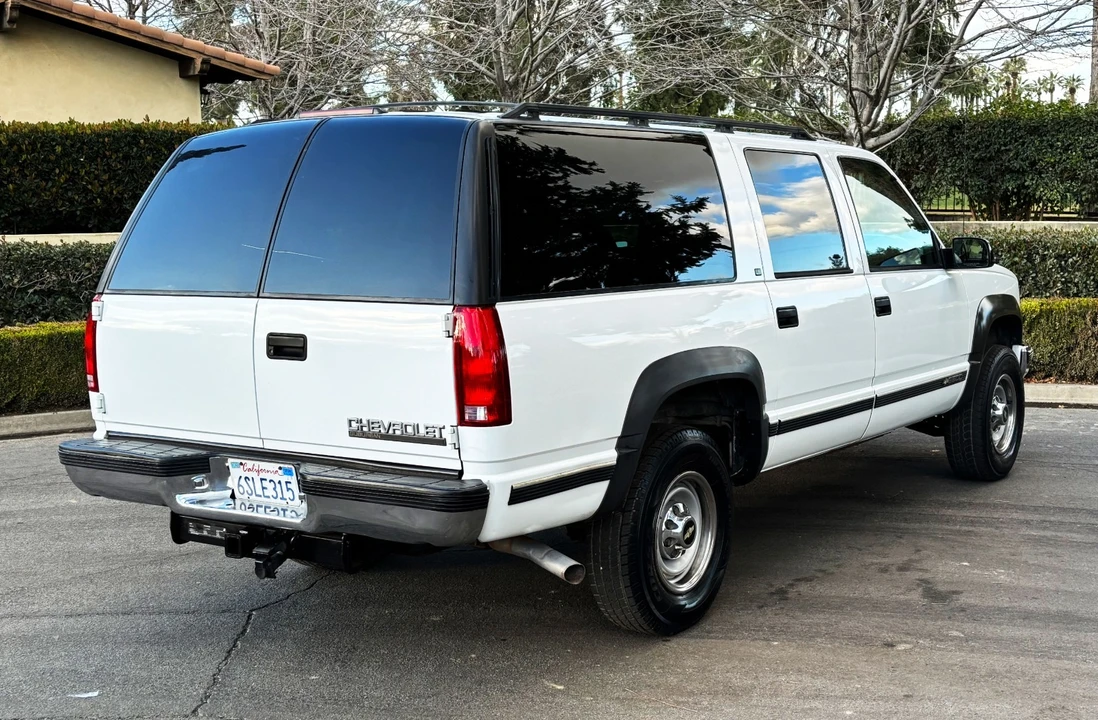 1997 Chevrolet Suburban 8th Gen - Image 10 of 21
