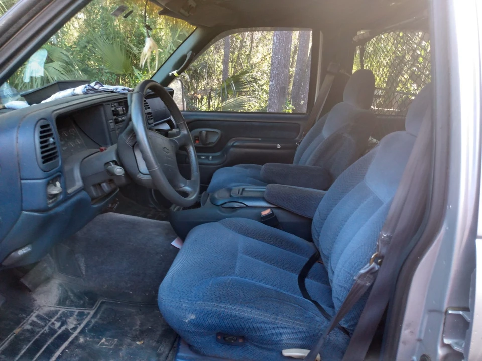 1997 Chevrolet Suburban 8th Gen - Image 4 of 5