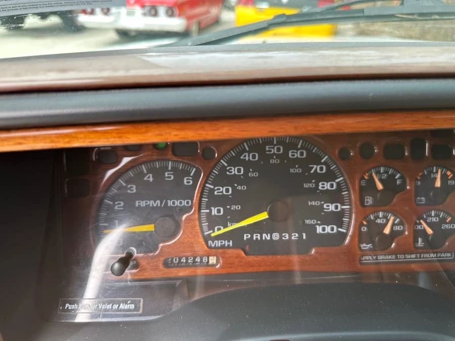 1997 Chevrolet Suburban 8th Gen - Image 13 of 14