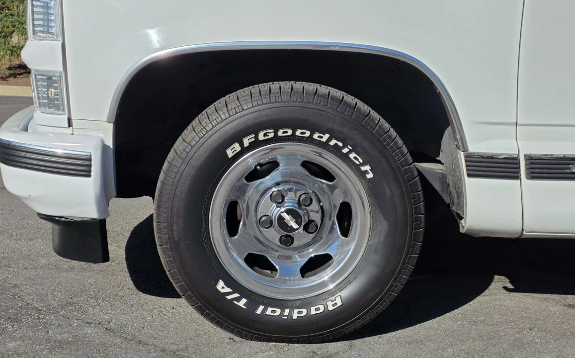 1997 Chevrolet Tahoe 1st Gen - Image 10 of 21