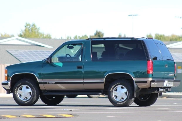 1997 Chevrolet Tahoe 1st Gen - Image 2 of 8