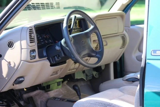1997 Chevrolet Tahoe 1st Gen - Image 5 of 8
