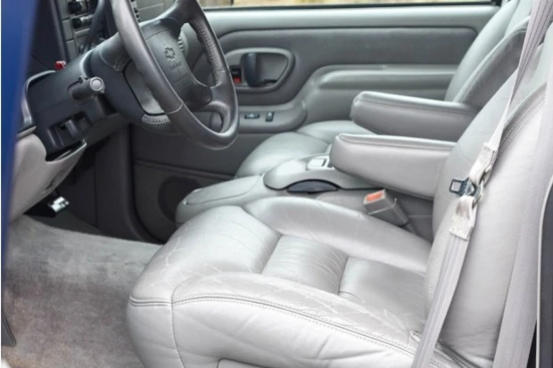1997 Chevrolet Tahoe 1st Gen - Image 4 of 8