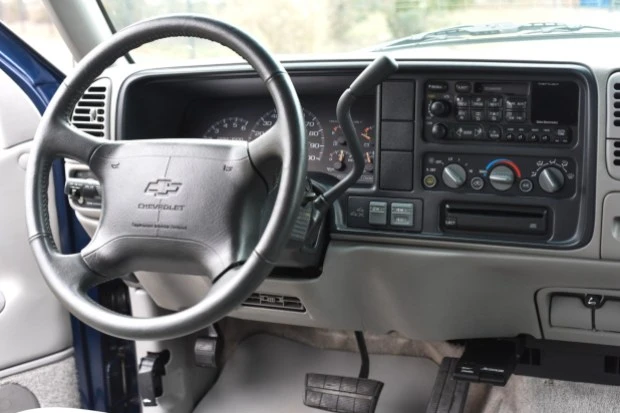 1997 Chevrolet Tahoe 1st Gen - Image 5 of 8