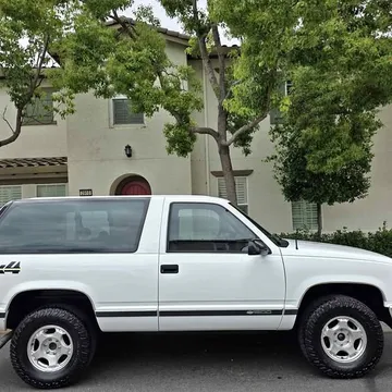 1997 Chevrolet Tahoe Sport Utility 2D
