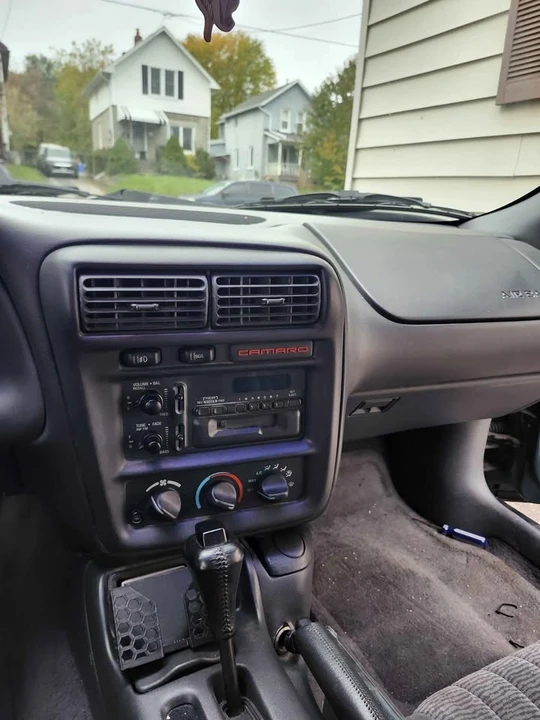 1997 Chevrolet Camaro 4th Gen - Image 5 of 9