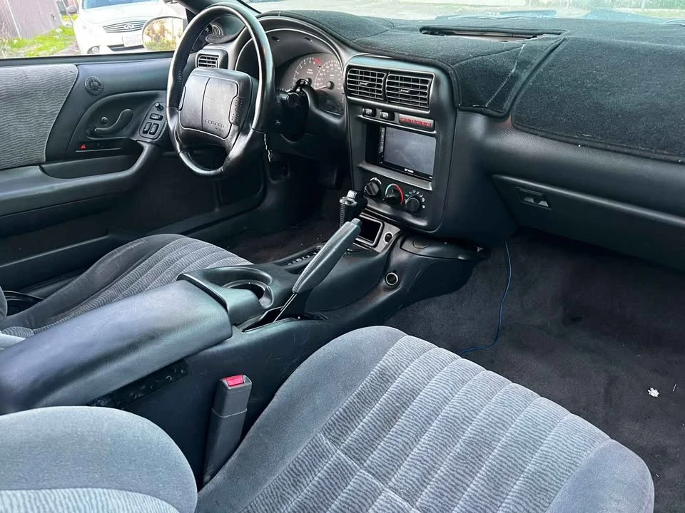 1997 Chevrolet Camaro 4th Gen - Image 6 of 8