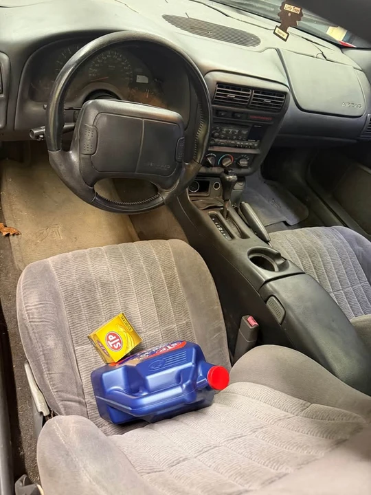 1997 Chevrolet Camaro 4th Gen - Image 6 of 9