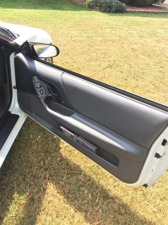 1997 Chevrolet Camaro SS 4th Gen - Image 11 of 20