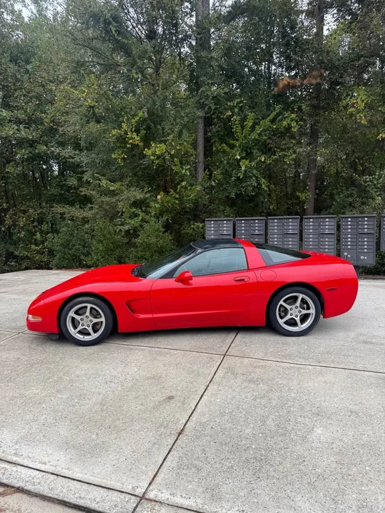1997 Chevrolet Corvette C5 - Image 2 of 18