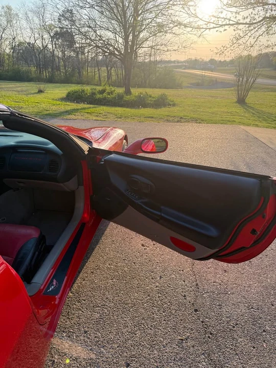 1997 Chevrolet Corvette C5 - Image 12 of 16