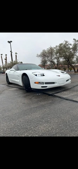 1997 Chevrolet Corvette C5 - Image 2 of 12