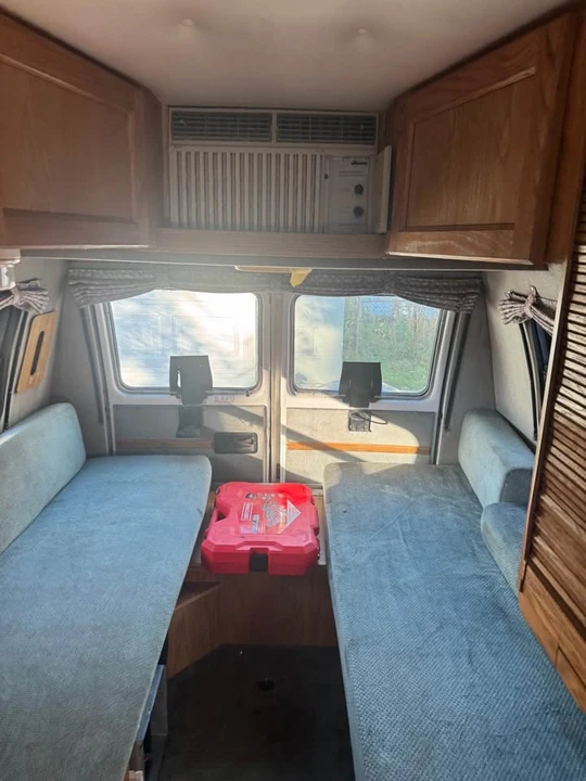 1997 Chevrolet Astro - Image 12 of 19