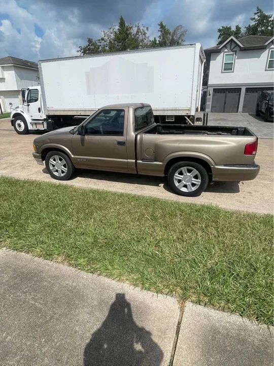 1997 Chevrolet S-10 - Image 2 of 7