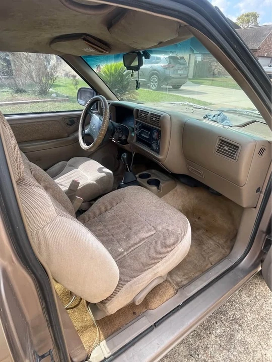 1997 Chevrolet S-10 - Image 7 of 7