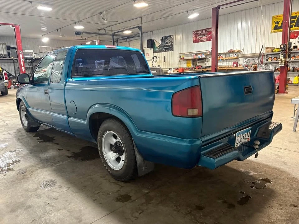 1997 Chevrolet S-10 - Image 5 of 8