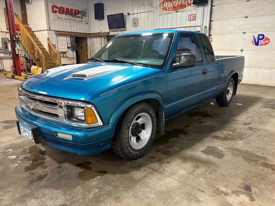 1997 Chevrolet S-10 - Image 2 of 8
